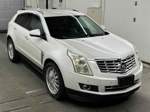 GM CADILLACSRXCROSSOVER4