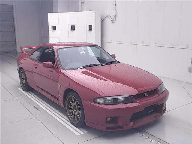NISSAN SKYLINEGTR