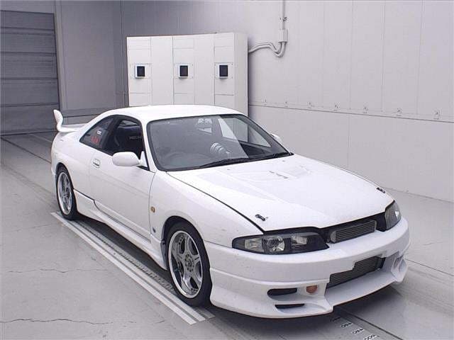 NISSAN SKYLINEGTR