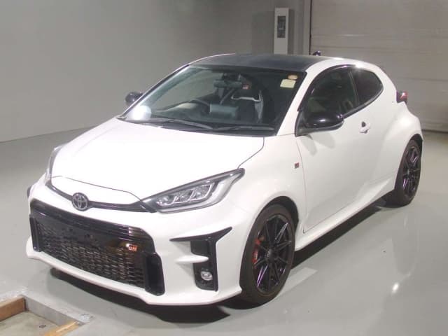 TOYOTA GRYARIS