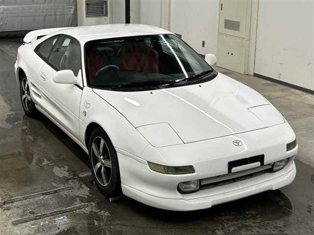 TOYOTA MR2
