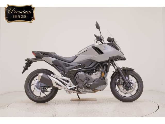 Honda NC750XD-3