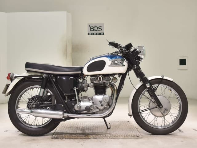 Imported TRIUMPH TR6トロフィ-