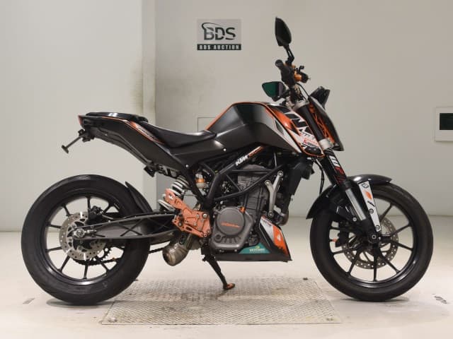 Imported KTM125 DUKE