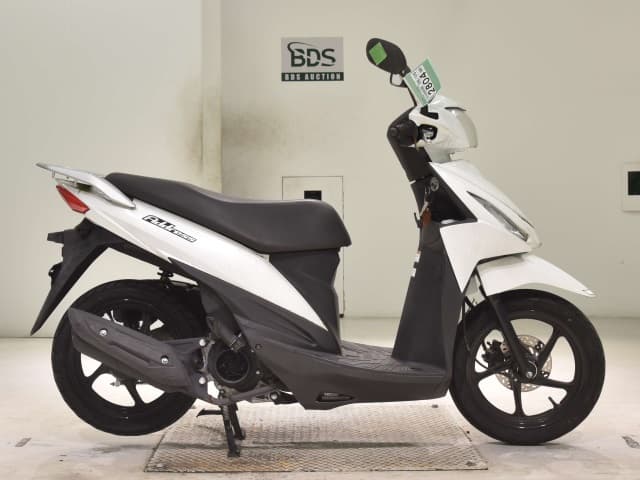Suzuki ADDRESS110-2