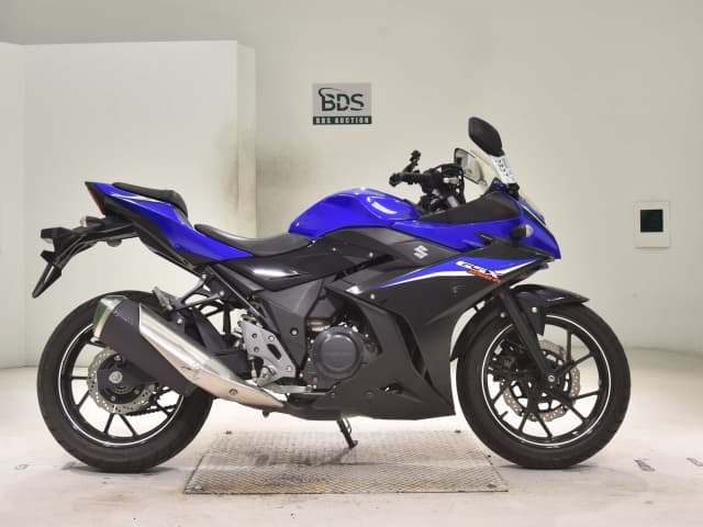 Suzuki GSX250R
