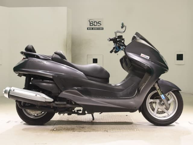 Yamaha MAJESTY400