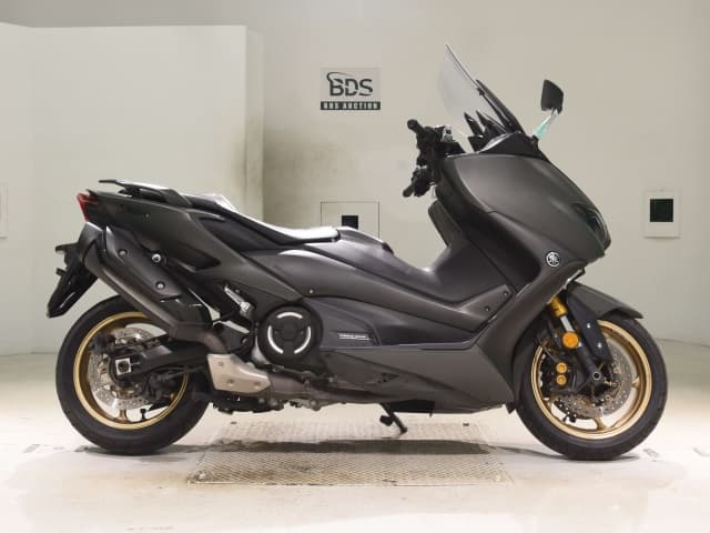 Yamaha T-MAX560