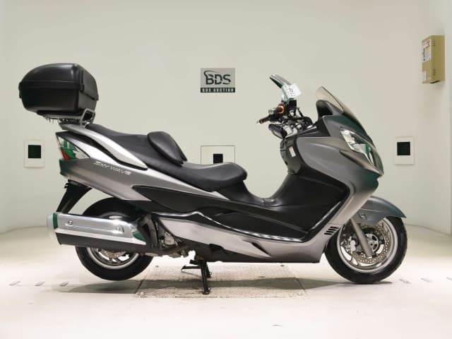 Suzuki SKYWAVE400-3