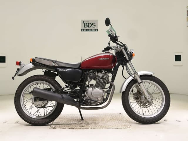 Honda CB223S