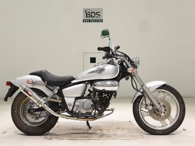 Honda MAGNA50