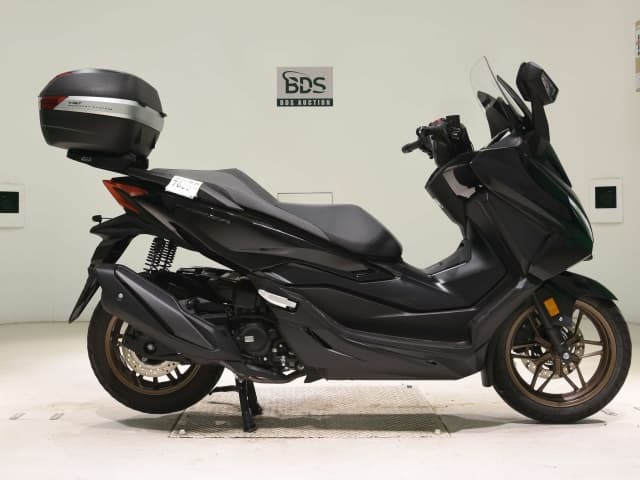 Honda FORZA-6